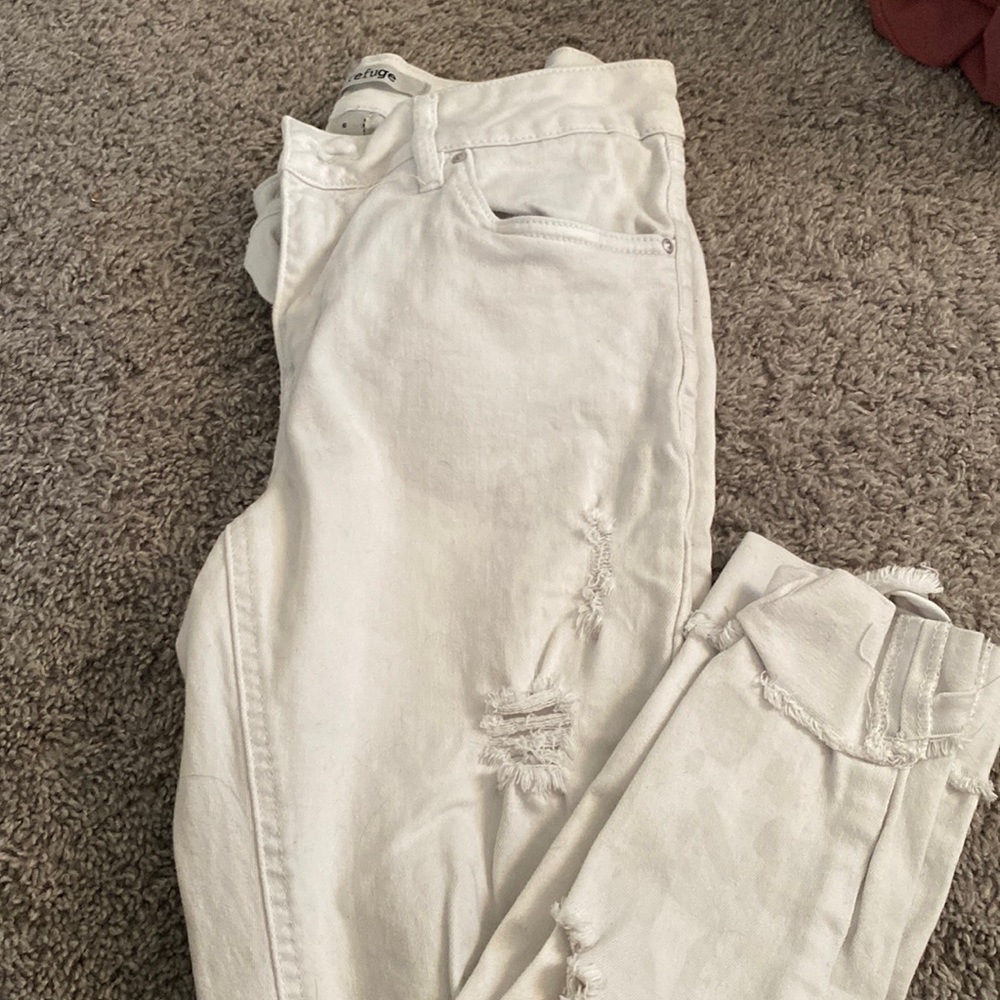 Refugee size 6 distress white jeans